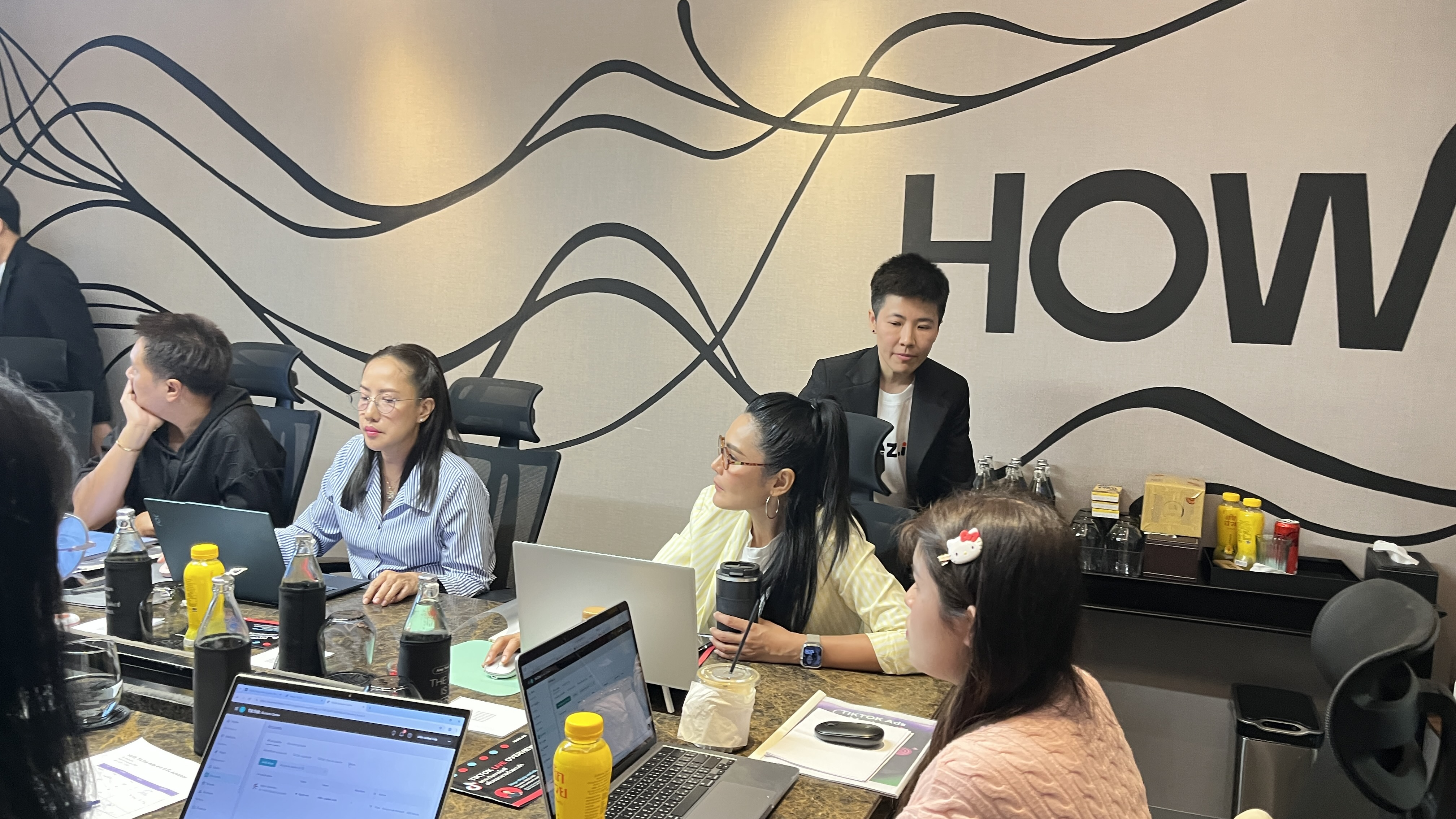 TikTok Ads Class Atmosphere